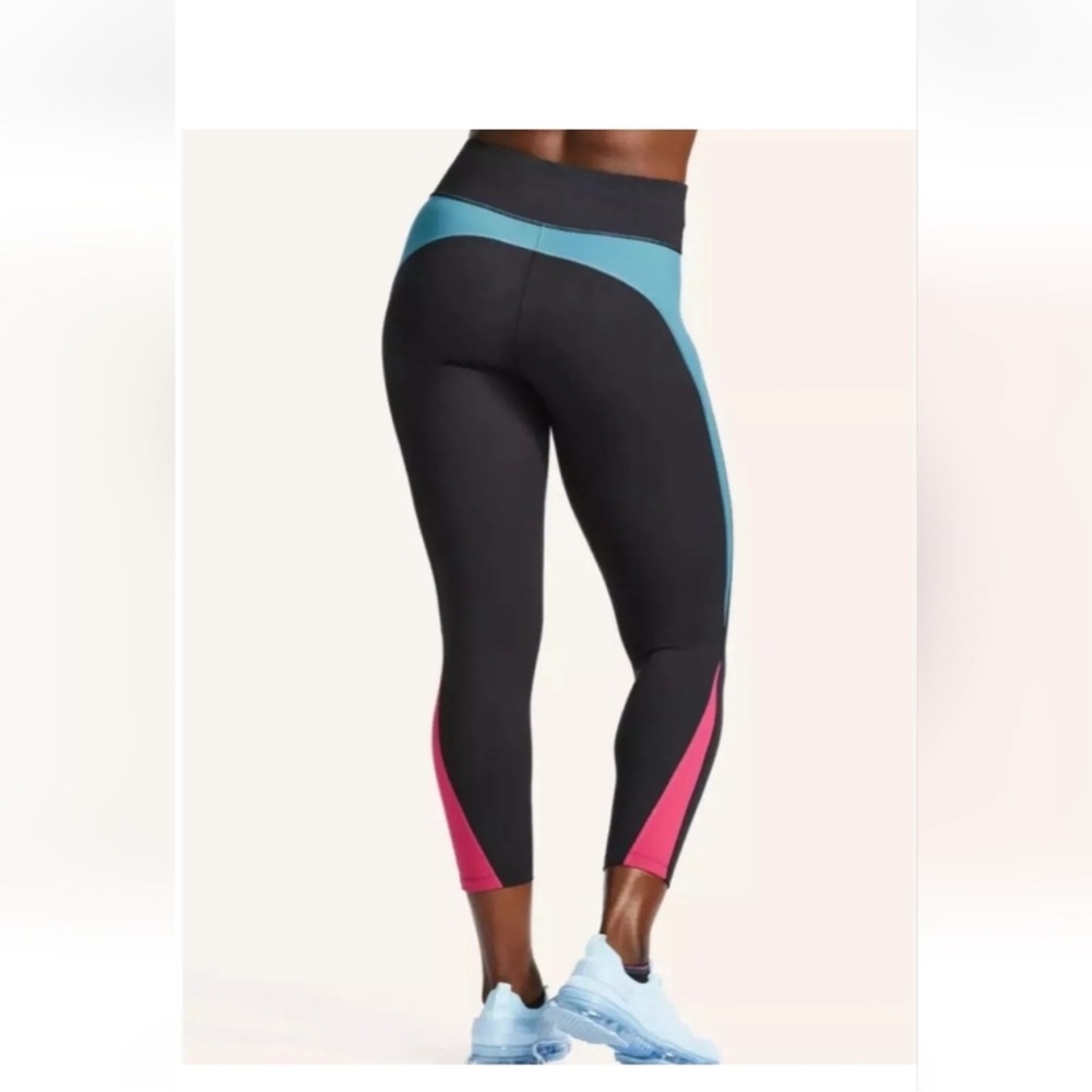 Peloton " Here Now" Highwaist ColorblockWomen's Leggings. Size Medium